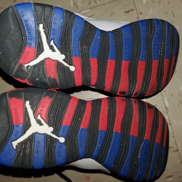 Nike Air Jordan Retro 10 Size 4.5Y - Picture 4 of 6